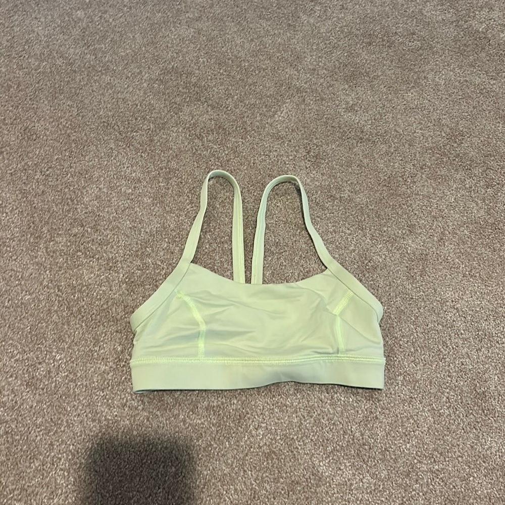 Lulu lemon sports bra